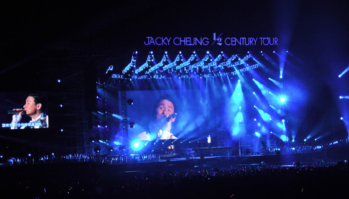 張學(xué)友2分之一 世紀(jì)巡回演唱會(huì)